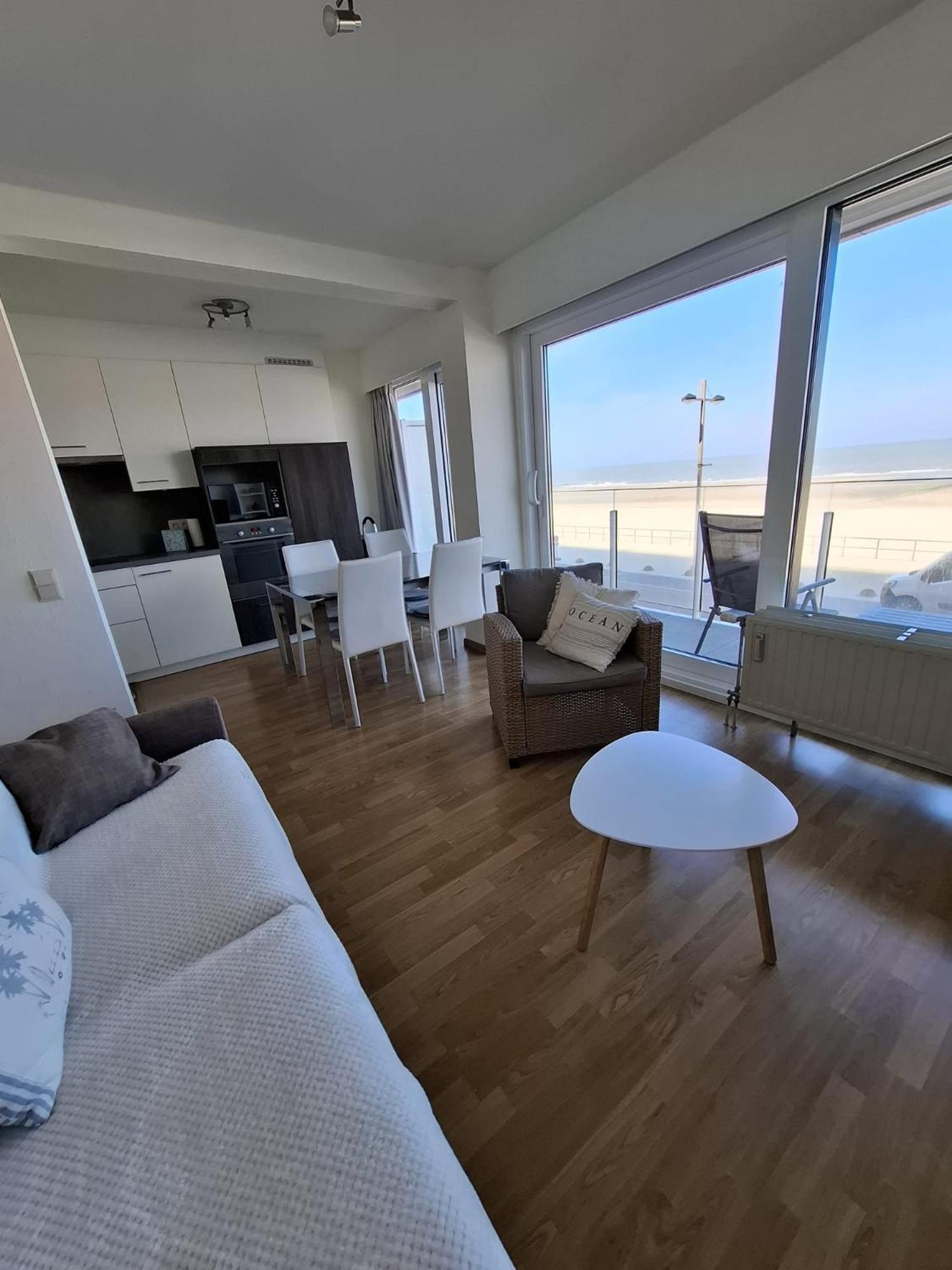 North Sea View Studio With Parking 미들케르케 외부 사진